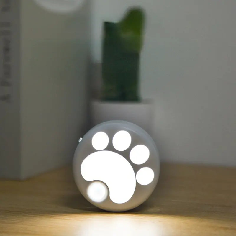 Intelligent Mini Night Light with Motion Sensor and USB - PERSSIA