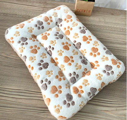 Perssia CozyNest™ Winter Pet Sleeping Pad — Ultra‑Soft Flannel Comfort - PERSSIA