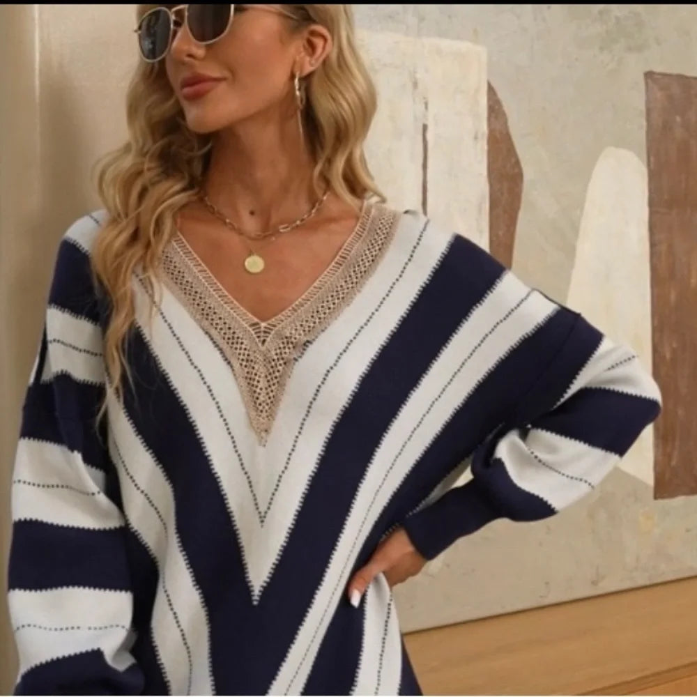 Lace V‑Neck Color Block Striped Oversized Sweater – Green, Nylon‑Viscose Knit, Fall Essential -US2D