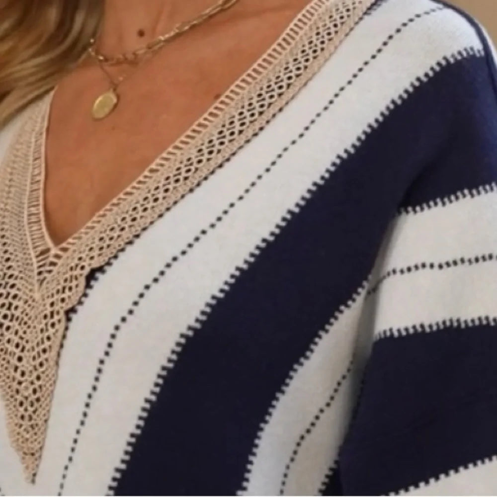 Lace V‑Neck Color Block Striped Oversized Sweater – Green, Nylon‑Viscose Knit, Fall Essential -US2D