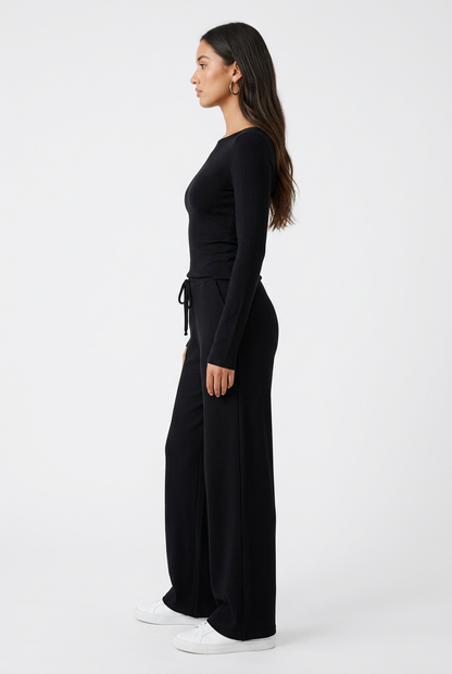 Perssia LuxeMotion Tracksuit – 2‑Piece Performance Set for Comfort