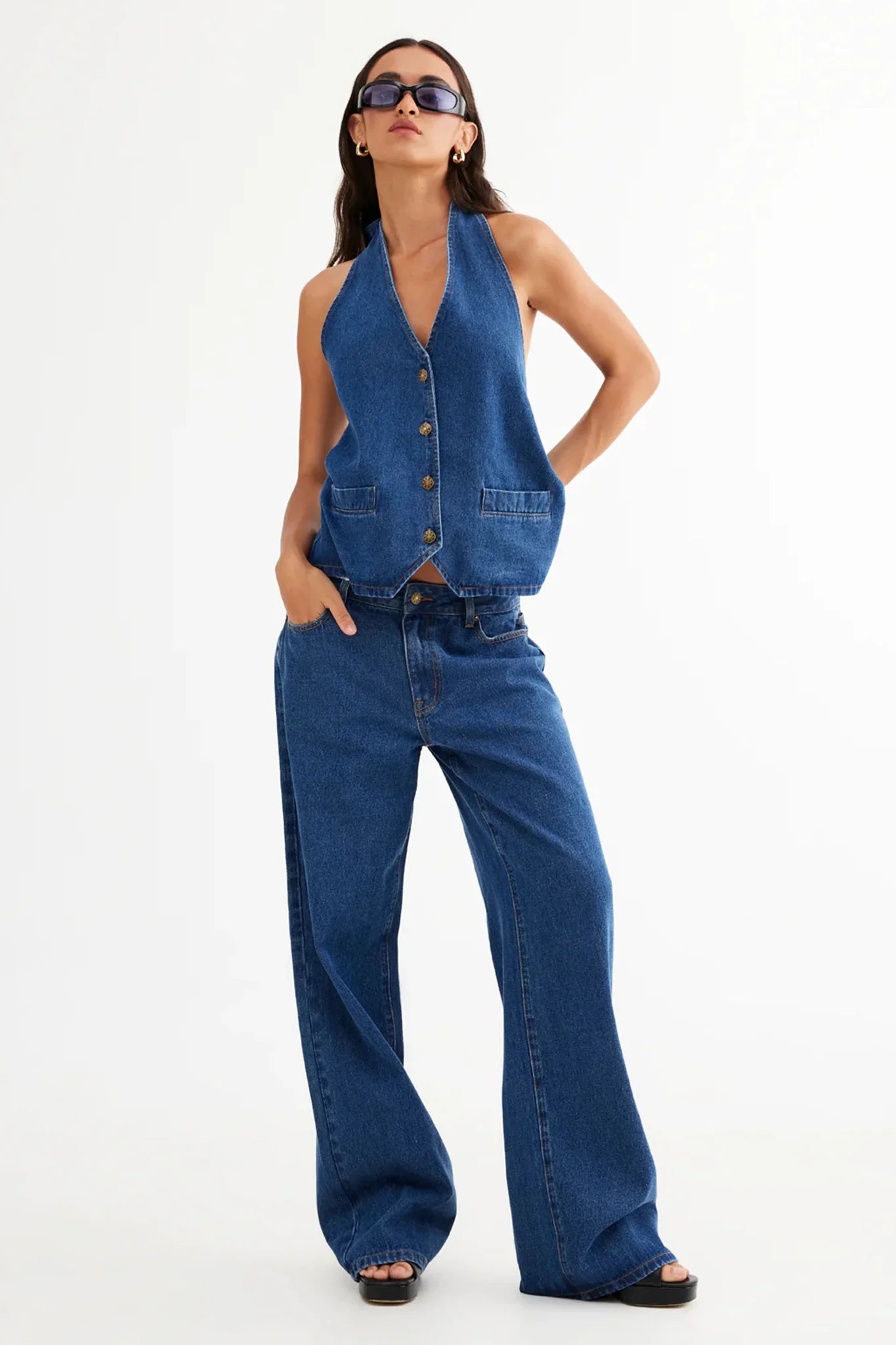 Perssia DenimMuse Two‑Piece Set — Backless Button‑Down Tank & Wide‑Leg Jeans (Women’s Denim Outfit)