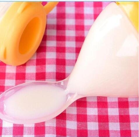 Perssia BabyEase™ — Silicone Feeding Bottle &amp; Rice Cereal Spoon Set - PERSSIA