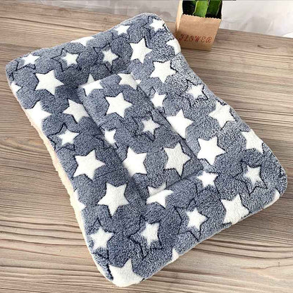 Perssia CozyNest Sleeping Pad — Ultra‑Soft Winter Flannel Bed for Pets
